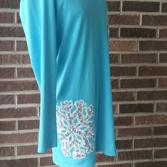 Lands End Hanukkah Holiday Snowflake Top - Picture 4 of 6